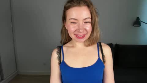 Mia online show from January 18, 2:32 pm