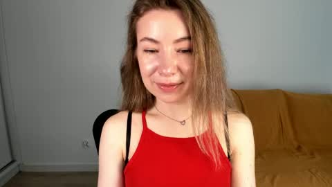 Snapshot of mia_luxx92 chatting on May 21, 7:04 am Mia online show from May 21, 7:04 am