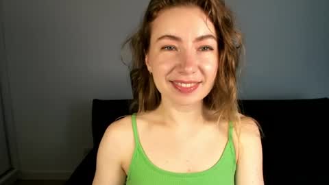 Mia online show from July 2, 6:30 am