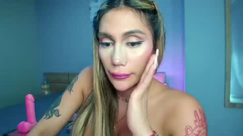 Snapshot of mia_mattel chatting on June 11, 6:28 pm 333 online show from June 11, 6:28 pm