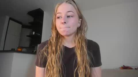 Mia here Appreciate your support online show from October 27, 12:53 pm