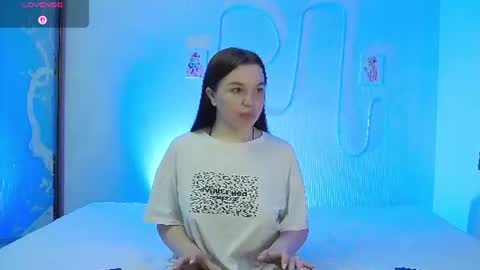 Snapshot of mia_mia99 chatting on July 7, 8:24 pm MIA online show from July 7, 8:24 pm