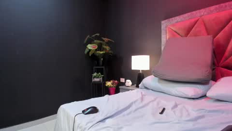 MIA  online show from February 15, 9:59 pm