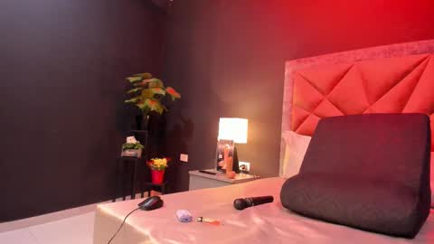 MIA  online show from October 16, 6:42 pm