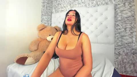 Snapshot of mia_miller001 chatting on June 5, 1:28 pm MiaMiller online show from June 5, 1:28 pm