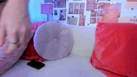 Mia online show from November 15, 2:20 am