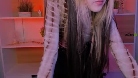 Snapshot of mia_moah chatting on October 14, 9:04 pm mia_moah online show from October 14, 9:04 pm