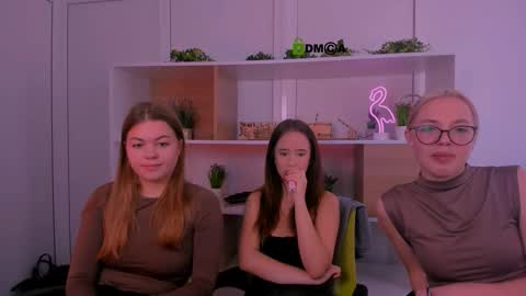 Snapshot of mia_moah chatting on October 21, 8:26 am mia_moah online show from October 21, 8:26 am