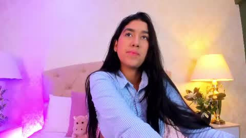 Snapshot of mia_montess chatting on June 19, 3:16 pm mia montess online show from June 19, 3:16 pm