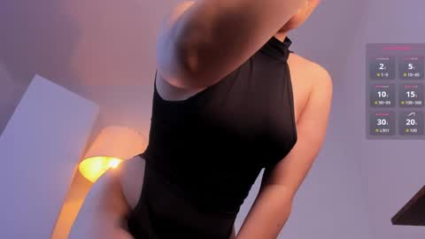 Snapshot of mia_moralez chatting on May 28, 1:08 pm MIA online show from May 28, 1:08 pm
