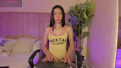 mia_mtnz02 online show from November 26, 12:00 am