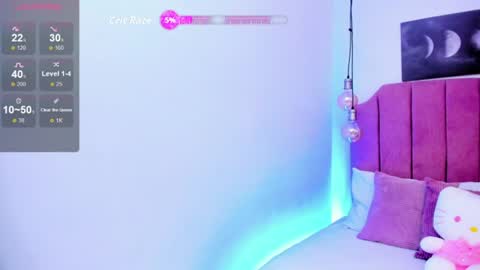 Snapshot of mia_naive chatting on June 15, 12:29 pm Mia online show from June 15, 12:29 pm