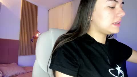 Mia Nevaeh - follow me online show from April 1, 6:05 pm