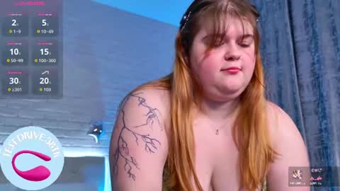 Sweet Mia online show from June 19, 6:56 pm