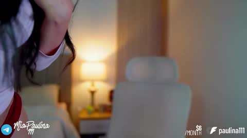 Snapshot of mia_paulina chatting on November 28, 3:42 am Instagram Nelyiramirez online show from November 28, 3:42 am