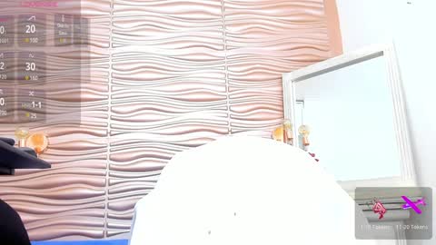 Snapshot of mia_pineda chatting on January 20, 1:39 am Mariana online show from January 20, 1:39 am