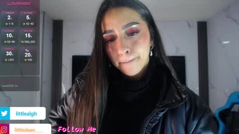 Snapshot of mia_ponce_a chatting on November 14, 1:59 am MIA online show from November 14, 1:59 am