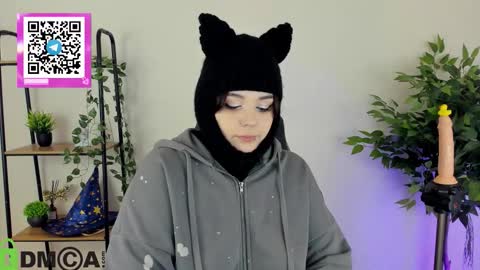 Mia online show from January 15, 1:21 am