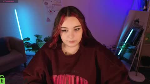 Mia online show from April 25, 1:19 am