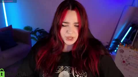 Mia online show from May 9, 1:11 am