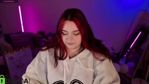 Mia online show from May 10, 1:11 am