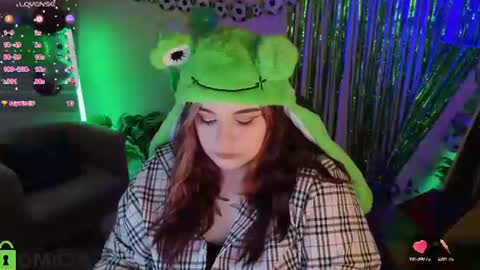 Mia online show from June 13, 1:25 am