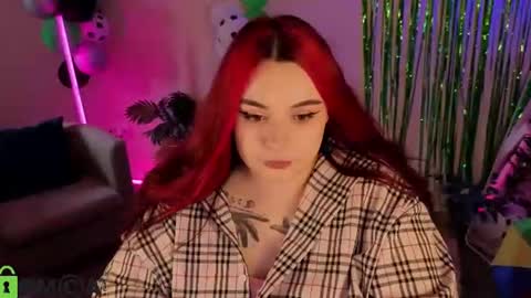 Mia online show from June 28, 1:00 am