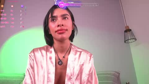 Snapshot of mia_reeves chatting on May 7, 6:46 pm Mia Reeves online show from May 7, 6:46 pm