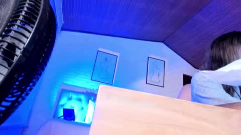  MIA  online show from December 19, 3:02 am