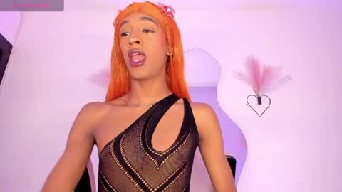 mia_royal online show from May 9, 1:16 pm
