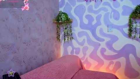 Snapshot of mia_scarlet7 chatting on June 25, 12:42 pm Mia . online show from June 25, 12:42 pm