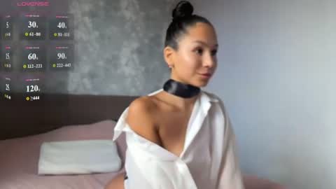 Snapshot of mia_shade chatting on July 22, 10:07 am mia_shade online show from July 22, 10:07 am