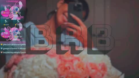 Mia online show from January 25, 1:30 pm