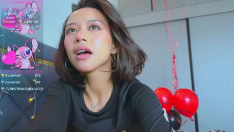 Mia online show from January 29, 10:16 am