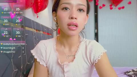 Mia online show from February 13, 9:30 am