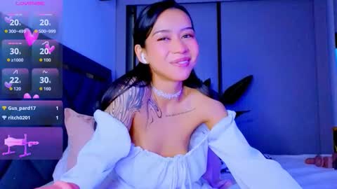 Mia online show from February 27, 7:03 pm