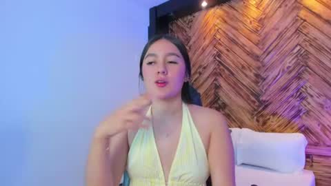 M I A online show from July 16, 12:22 pm