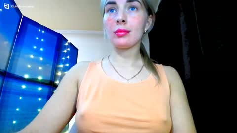 Snapshot of mia_sunnyy chatting on January 14, 7:32 pm Mia. online show from January 14, 7:32 pm