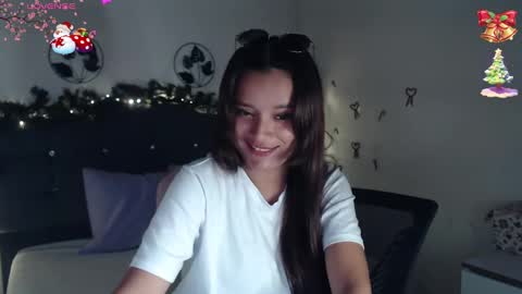 mia_sweetdc online show from December 26, 9:37 pm