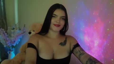 mia_thopsom online show from February 3, 2:22 pm