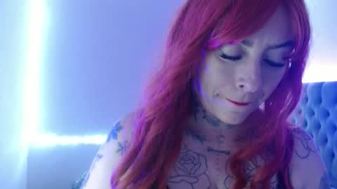 MIA VANTT online show from March 5, 7:21 pm