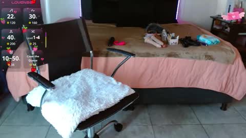 MIA  online show from November 4, 2:16 pm