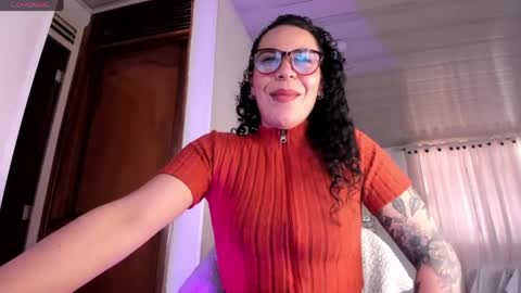 Snapshot of mia_velvet1 chatting on May 6, 12:54 pm MIA online show from May 6, 12:54 pm
