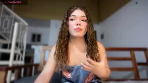 Snapshot of mia_viy chatting on July 17, 6:24 pm Mia online show from July 17, 6:24 pm