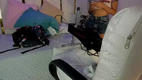 Snapshot of mia_vy chatting on June 9, 3:07 am mia_vy online show from June 9, 3:07 am