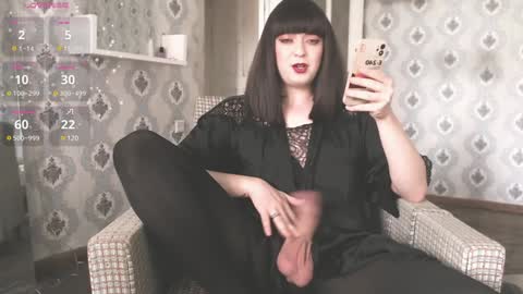 mia_wallase online show from January 7, 3:33 pm