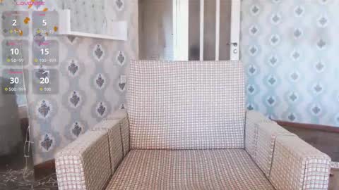 mia_wallase online show from November 18, 3:38 pm