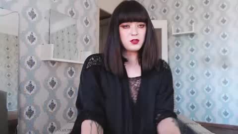 mia_wallase online show from July 26, 7:48 am