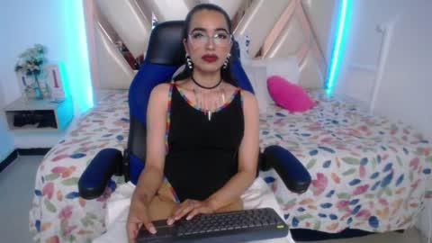 Snapshot of miaa_ferrari1 chatting on April 29, 10:08 am MIA online show from April 29, 10:08 am