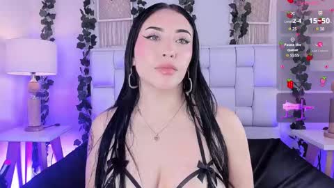 Snapshot of miaa_gh1 chatting on October 30, 11:55 am Mia online show from October 30, 11:55 am